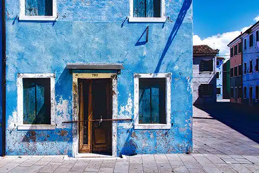 we buy ugly old blue homes